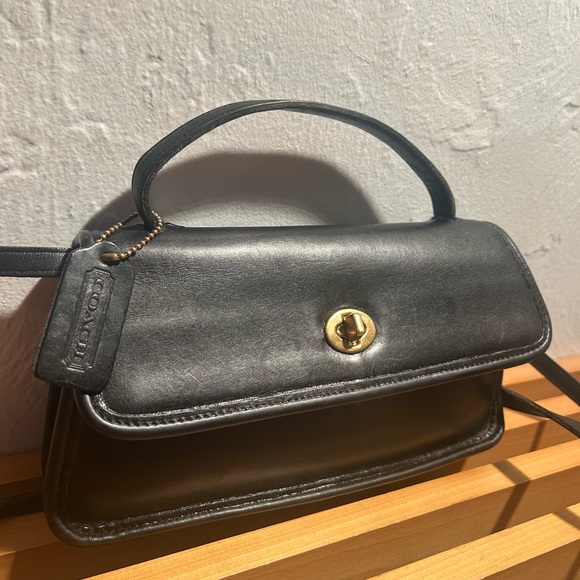 Vintage Coach Black Geometric Clutch Style #9044 Crossbody/Mini Bag - Picture 4 of 16